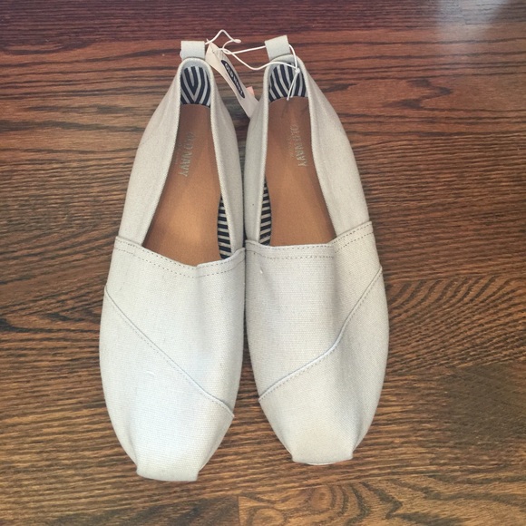 New like Toms shoes