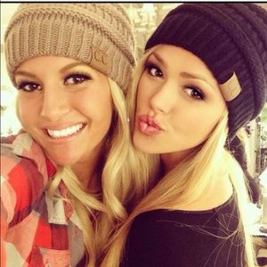 🚨 flash sale ! 10% off !!! NWT!!