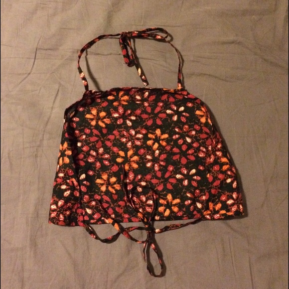 Backless Top - Picture 2 of 2