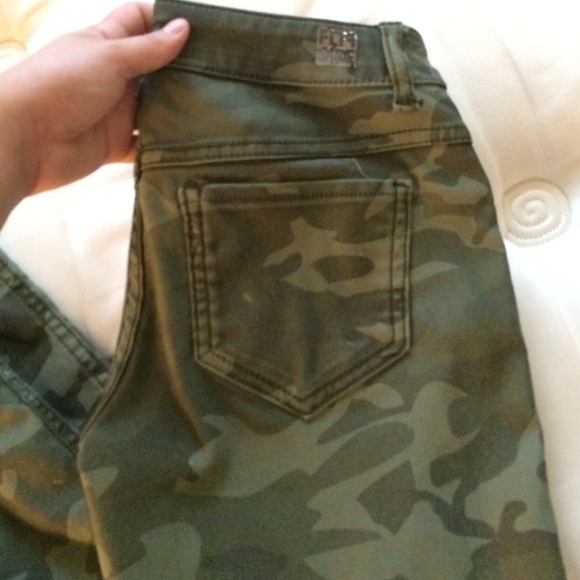 Reversable army jeans - Picture 2 of 4