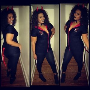 Meet your Posher, Lenora