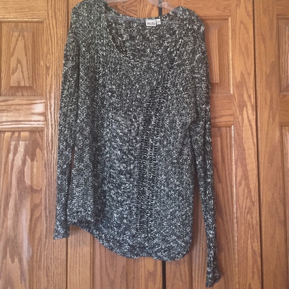 Knit sweater