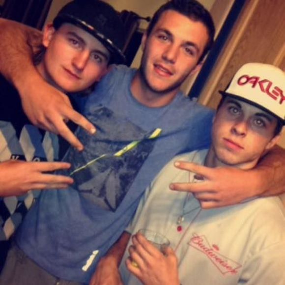 Meet your Posher, Nick - Picture 1 of 1