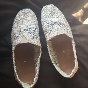 Lace SOS Shoes