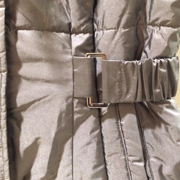 Cute puffy Vest! - Picture 2 of 3