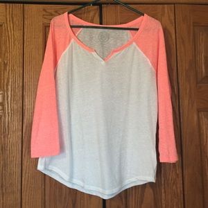 3/4 sleeve pink and white top