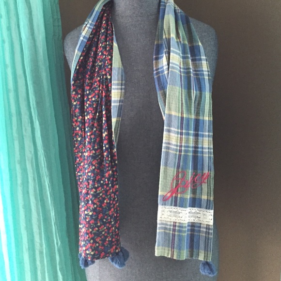 Juicy Couture reversible scarf