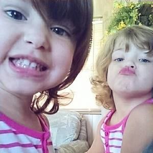 Meet your Posher, Cara