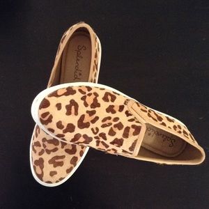 Splendid "Seaside" Cheetah Slip Ons