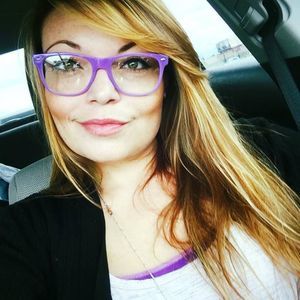 Meet your Posher, Angelique