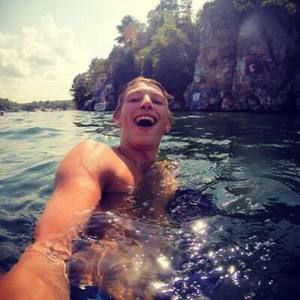 Meet your Posher, Cole