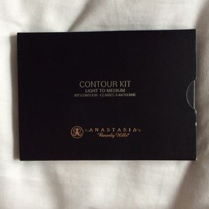 Anastasia Contour Kit - Light to Medium