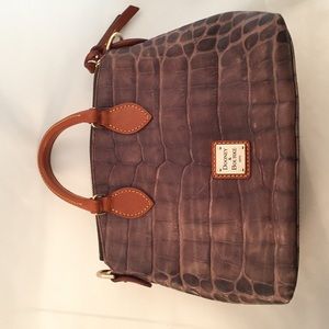 Dooney & Bourke cross body bag