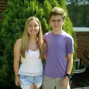 Meet your Posher, Caitlin