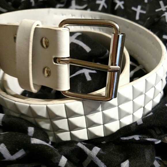 Studded belt