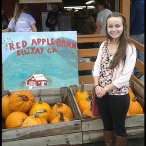 Meet your Posher, Kayla