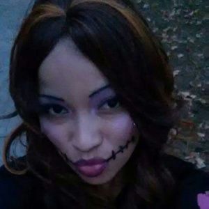 Meet your Posher, Adriana