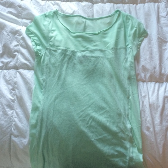 Express seafoam green tee