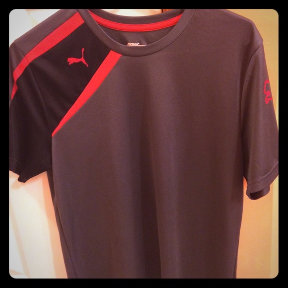 Men's small puma athletic top