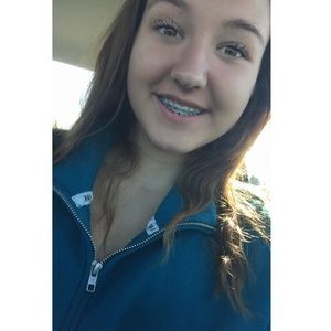 Meet your Posher, Olivia