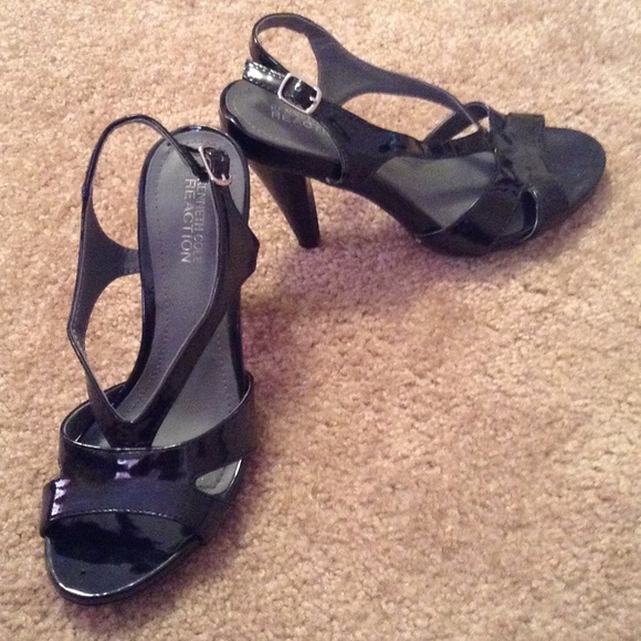 Black heels - Picture 3 of 4