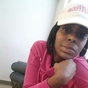 Meet your Posher, Adalia