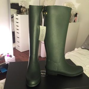 Jessica Simpson hunter green rain boots