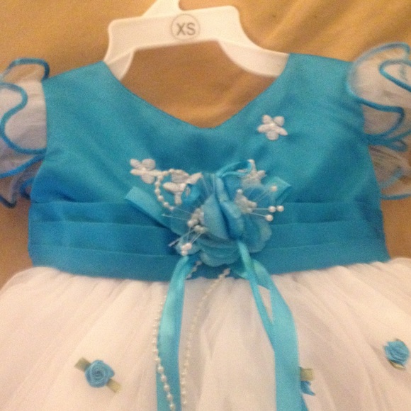 Infant girl party or pageant dress - Picture 3 of 4
