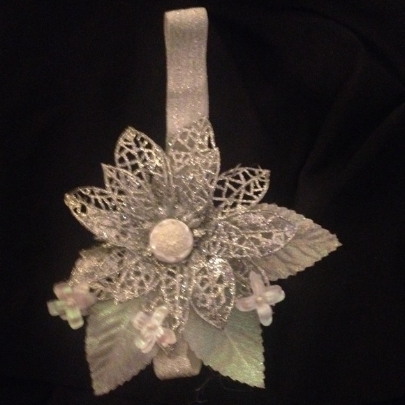 White dress with star headband - Picture 3 of 4