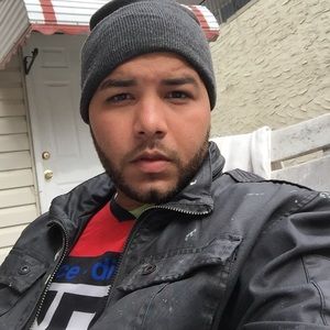 Meet your Posher, Jonathan