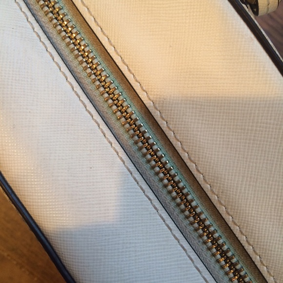 SOLD!! Robinson Mini Square Satchel - Picture 3 of 4