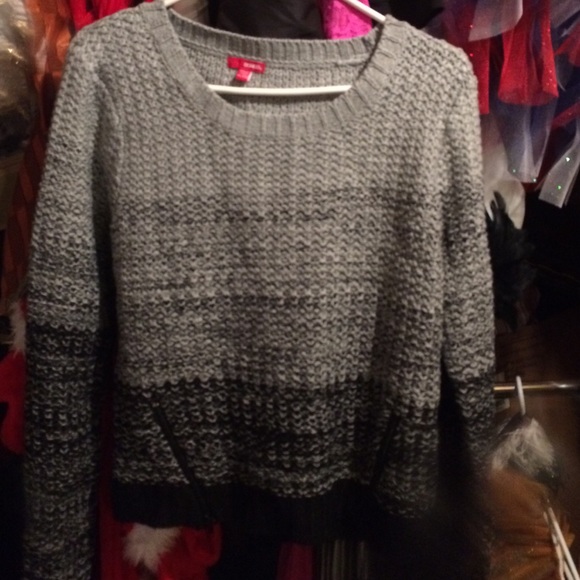 Cute belly sweater