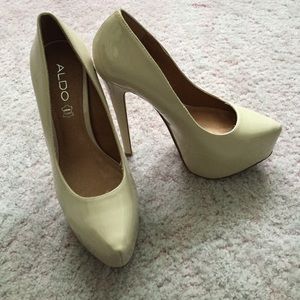 ALDO PLATFORM PATTEN LEATHER HEELS