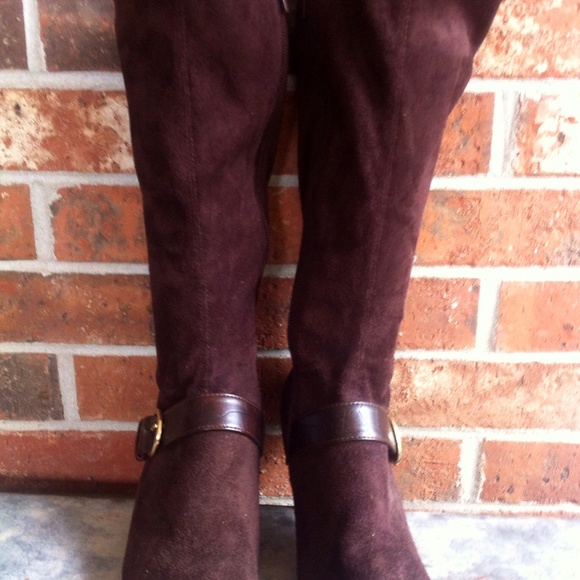 Shoes - Cute Brown Suede Boots