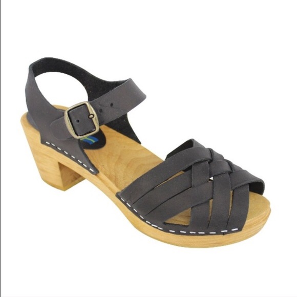 Black braided high clog sandals