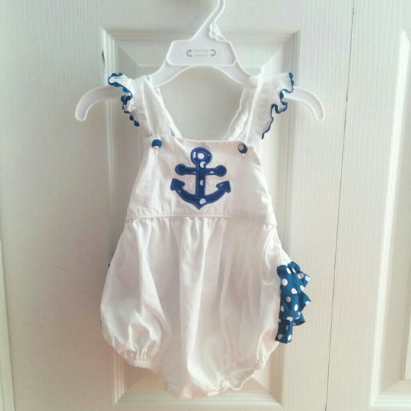 Stellybelly Baby Girl 9 Month Bubble/Romper