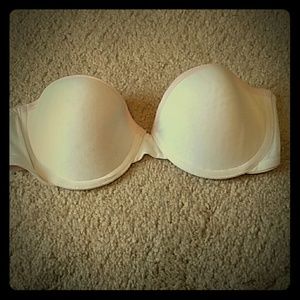 White strapless bra