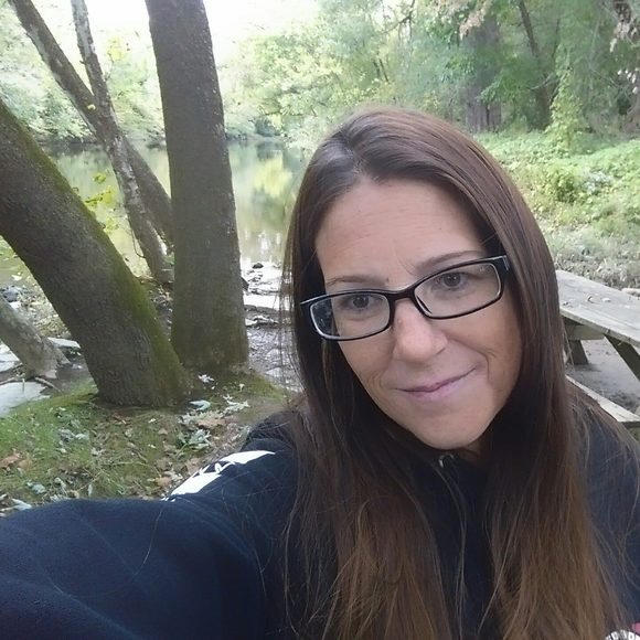 Meet your Posher, Kristie - Picture 1 of 1