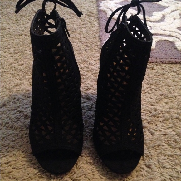 Lauren Conrad peep toe lace up booties