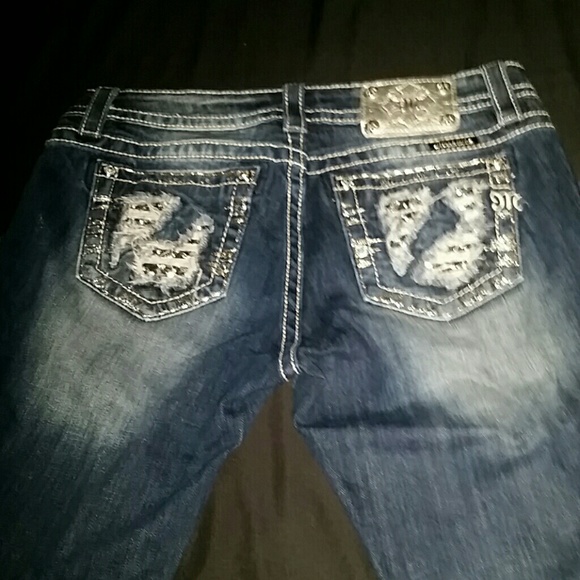 Miss Me Signature Skinny Jeans