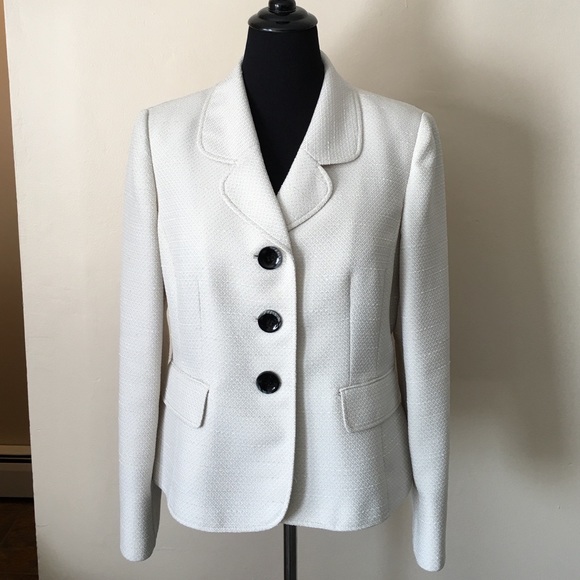 Kasper woven ivory blazer. Lined. Size 16
