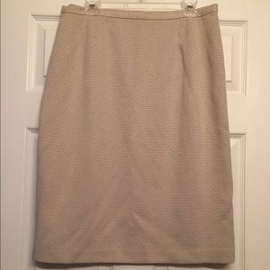 Worthington lined pencil skirt size 16