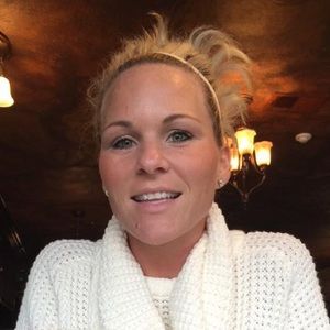 Meet your Posher, Naomi