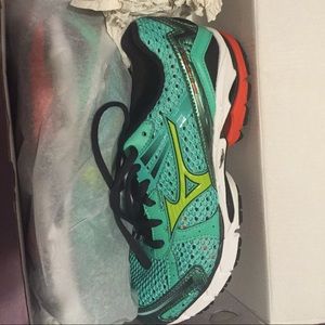 Size 8 shoes brand new never worn in box