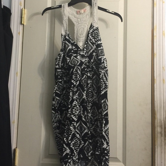 Aztecs black and white dress