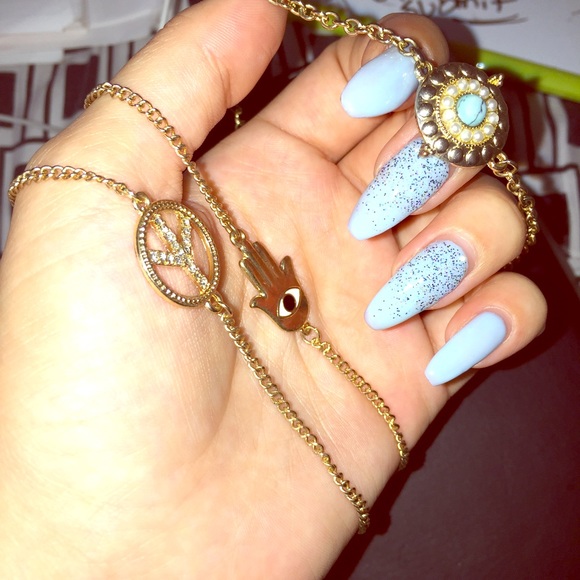 Bracelets - Picture 1 of 2