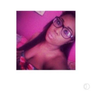 Meet your Posher, Kaina