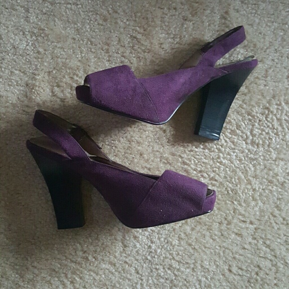 **SPECIAL** ALL SEVEN SHOES $90 - Picture 3 of 4