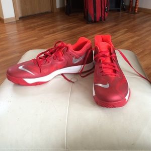 Red nike hyperfuse shoes
