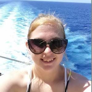 Meet your Posher, Hayley